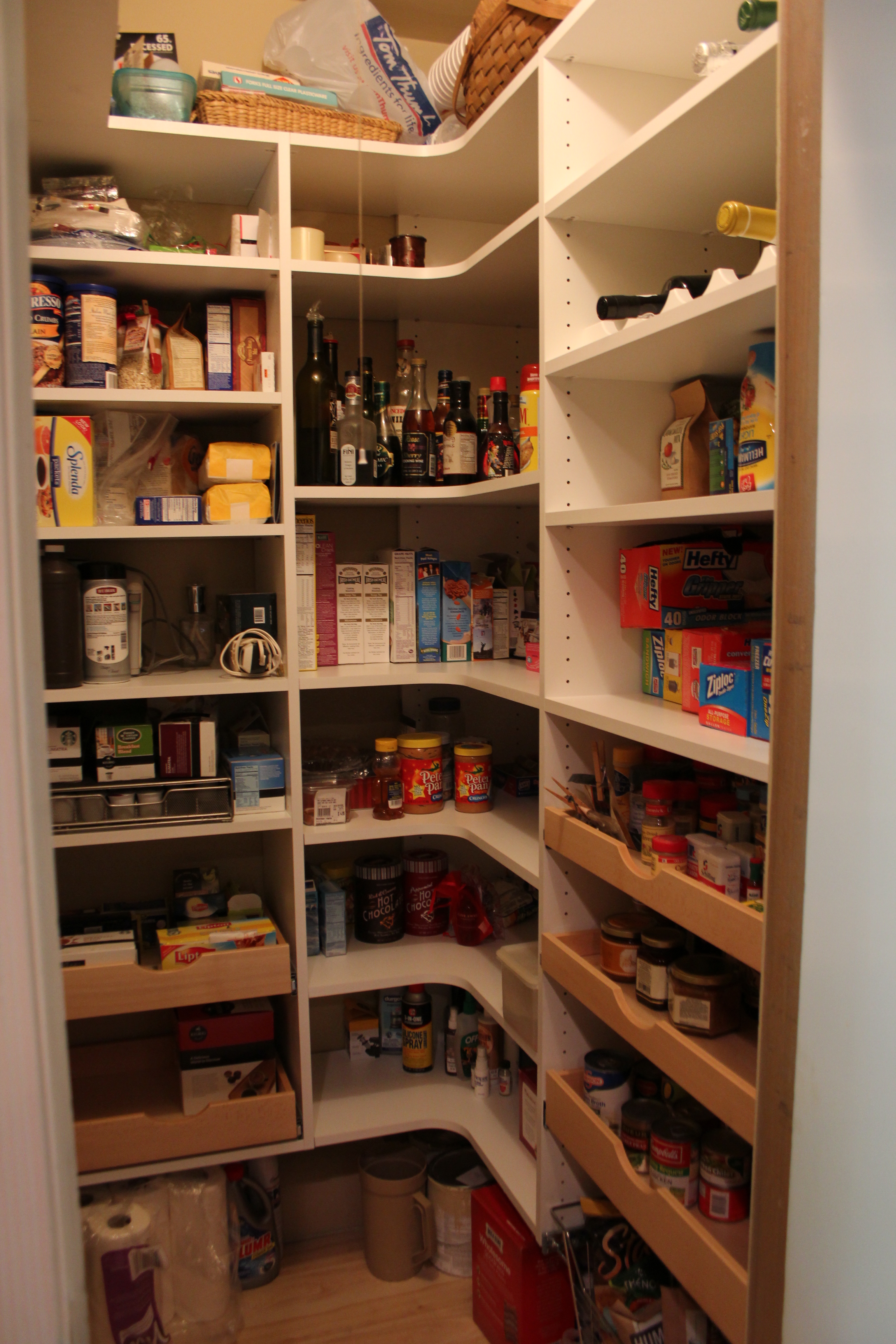 COTE DE TEXAS  Pantry design, Food storage shelves, Pantry shelving